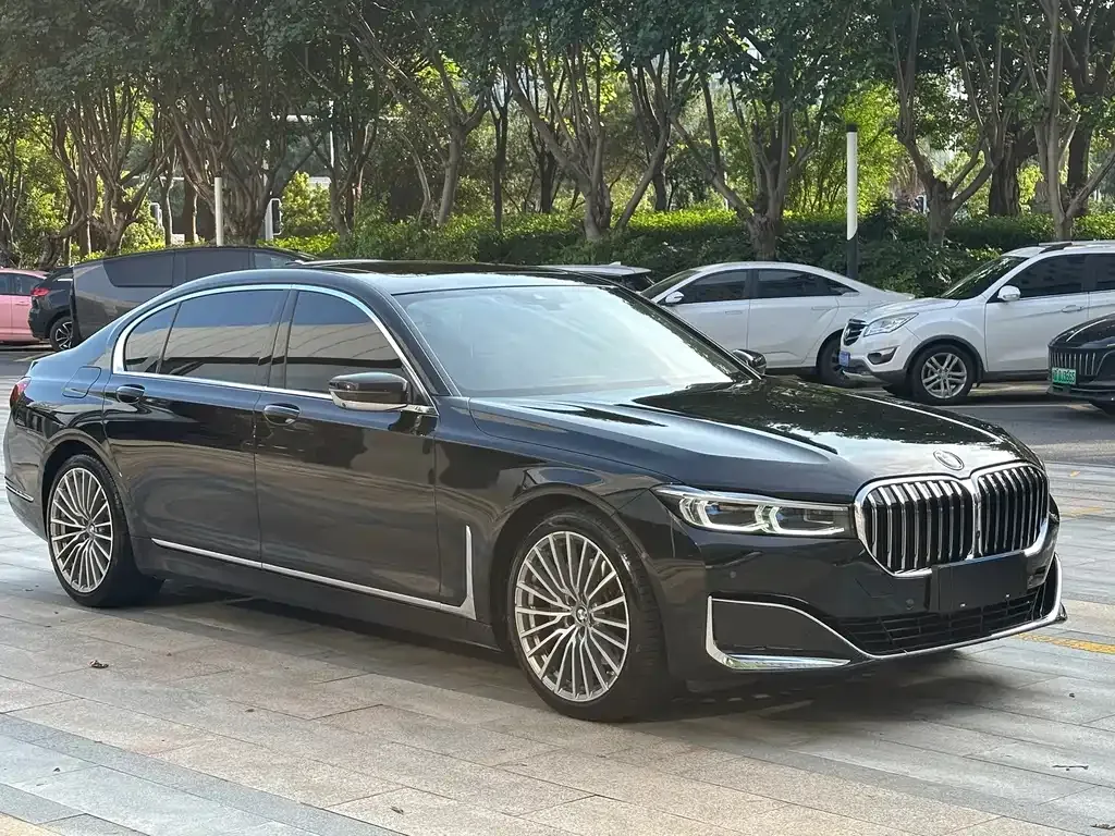 BMW 7 Series — фото 5