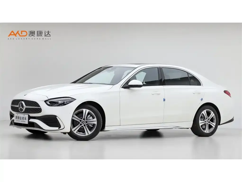 Mercedes-Benz C-Class — фото 1