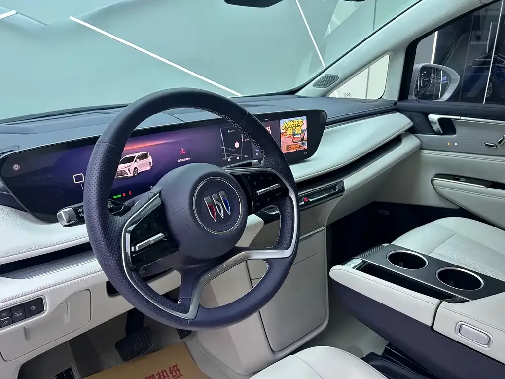 Buick GL8 Hybrid — фото 2