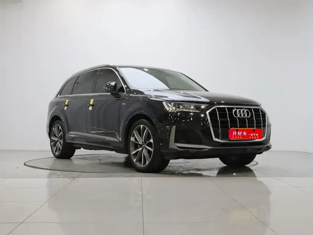 Audi Q7 — фото 8