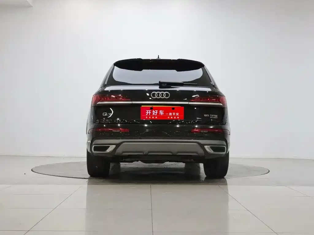 Audi Q7 — фото 3