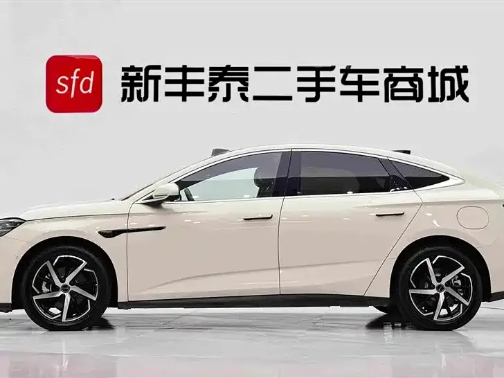 BYD Seal 07 DM-i — фото 8