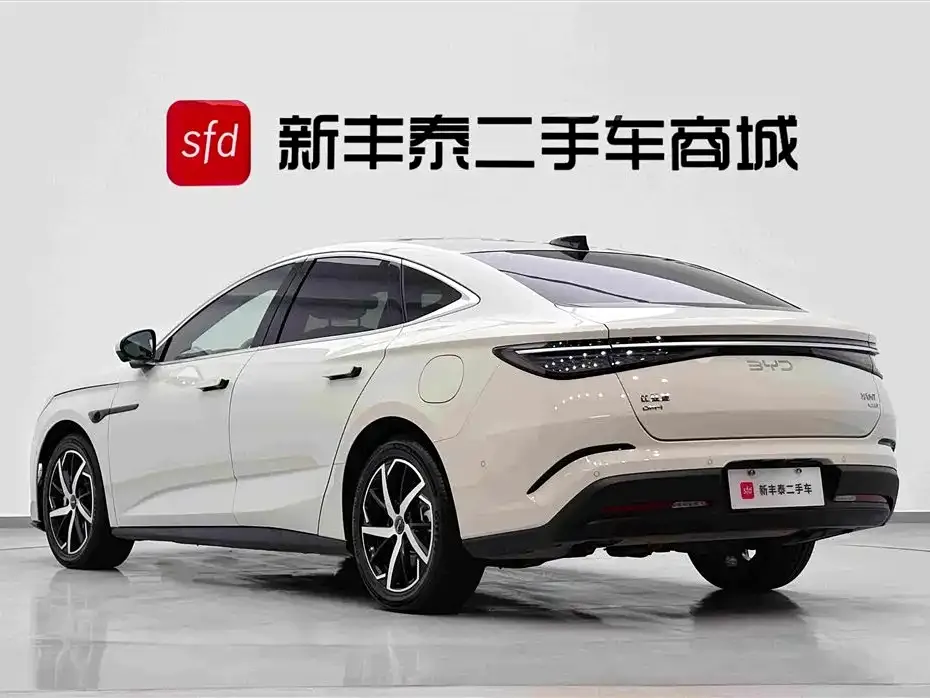 BYD Seal 07 DM-i — фото 6