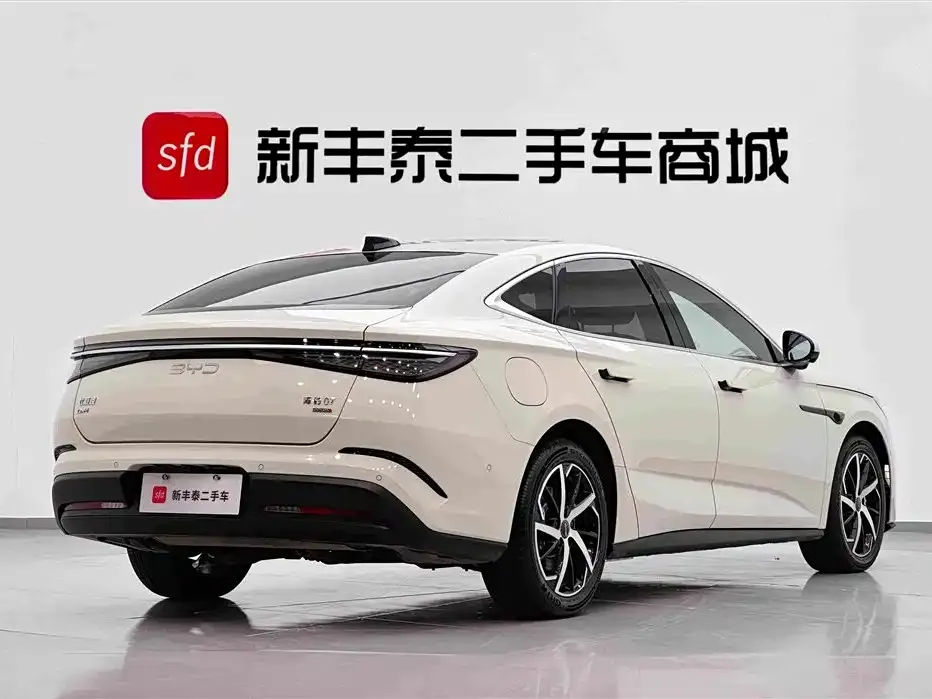 BYD Seal 07 DM-i — фото 3