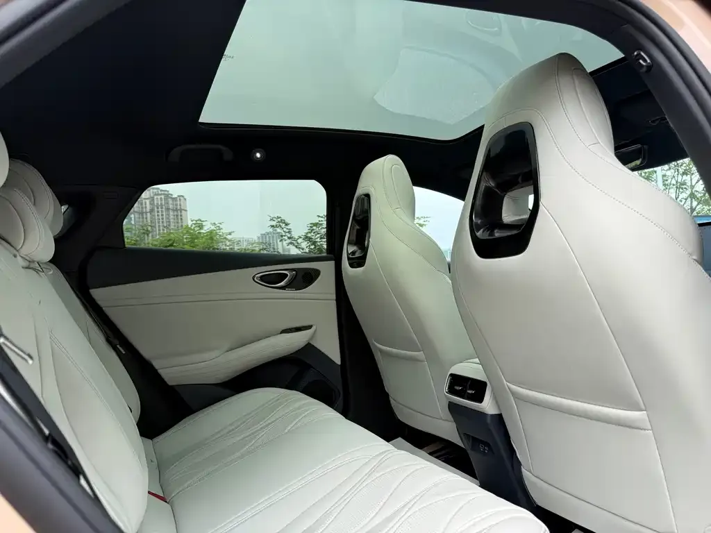 BYD Seal 06GT — фото 3