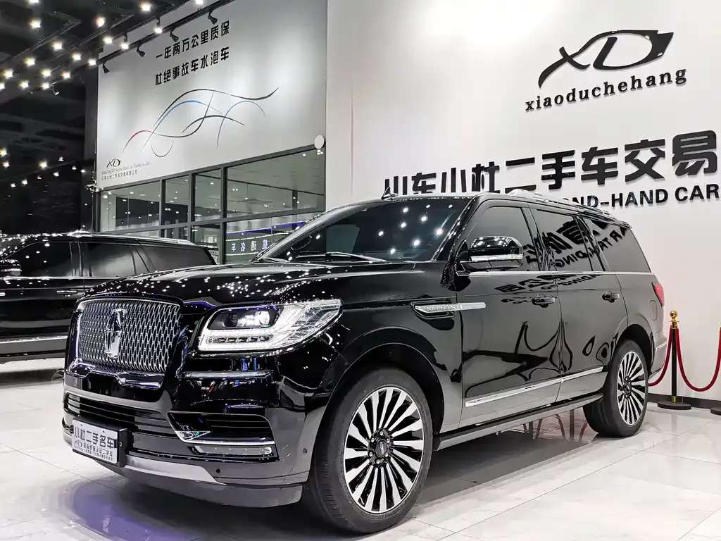 Lincoln Navigator — фото 1