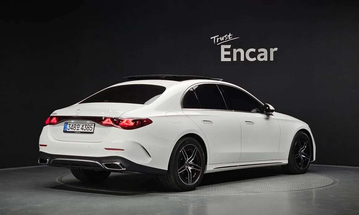 Mercedes-Benz E-Class — фото 3