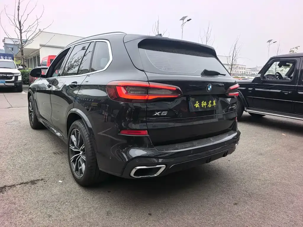 BMW X5 (Import) — фото 5