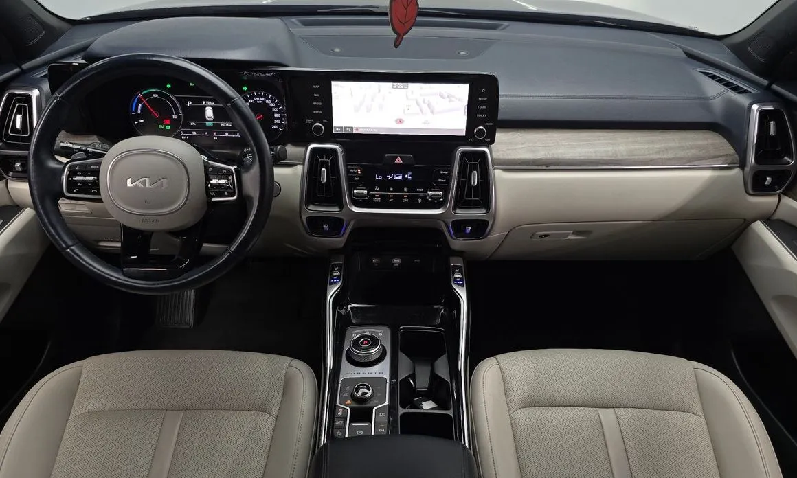 Kia Sorento — фото 5