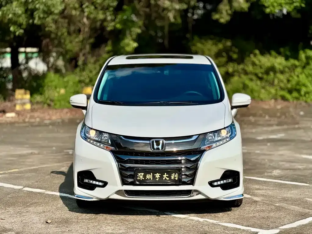 Honda Odyssey — фото 6