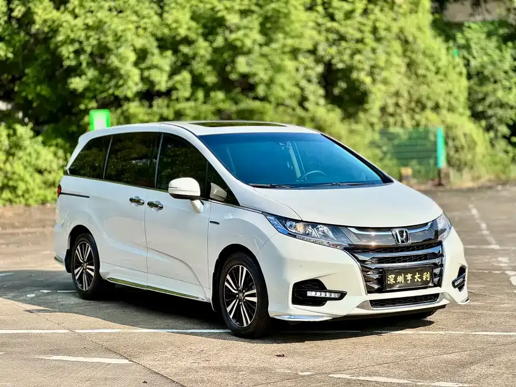 Honda Odyssey — фото 10