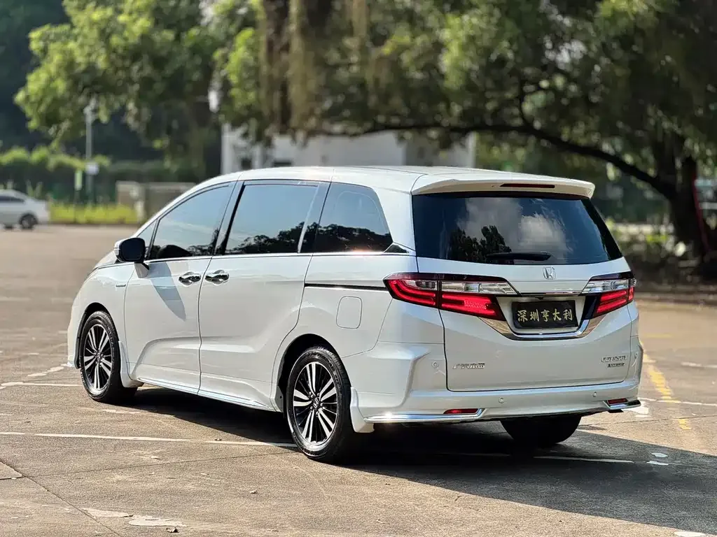 Honda Odyssey — фото 4