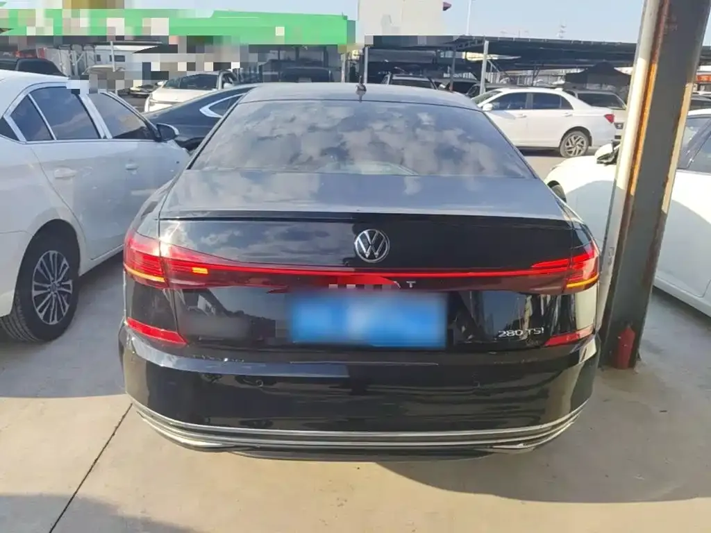 Volkswagen Passat — фото 5