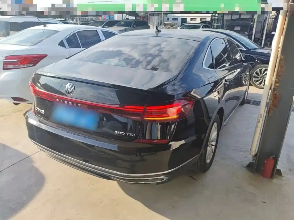 Volkswagen Passat — фото 8
