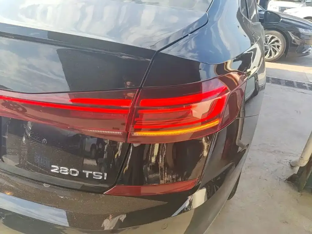 Volkswagen Passat — фото 6