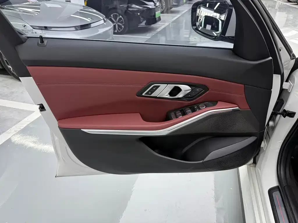 BMW i3 — фото 7