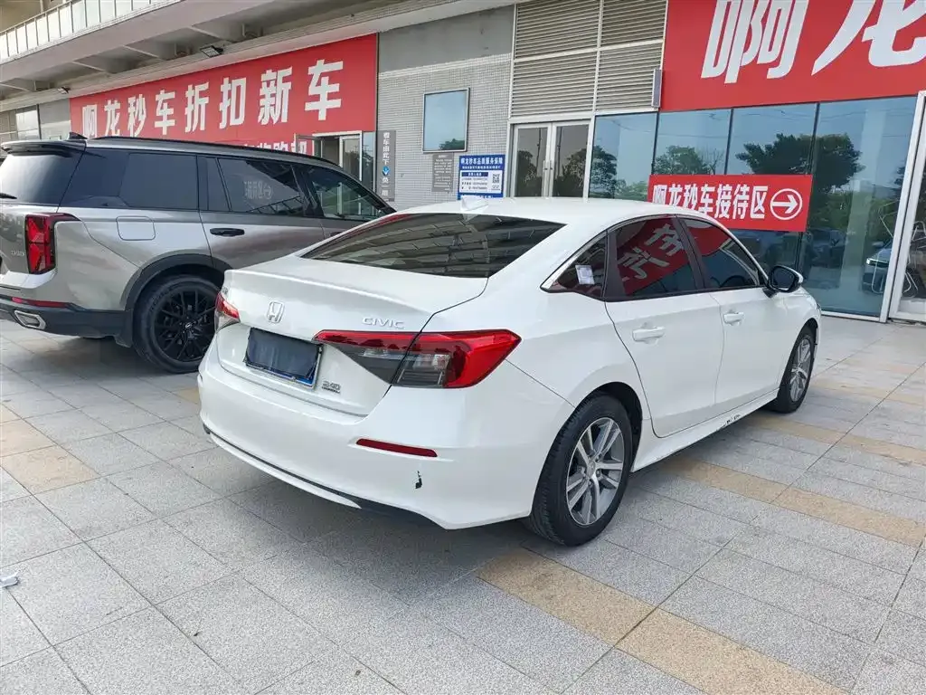 Honda Civic — фото 7