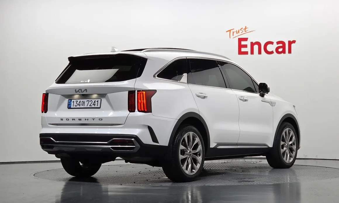 Kia Sorento — фото 5