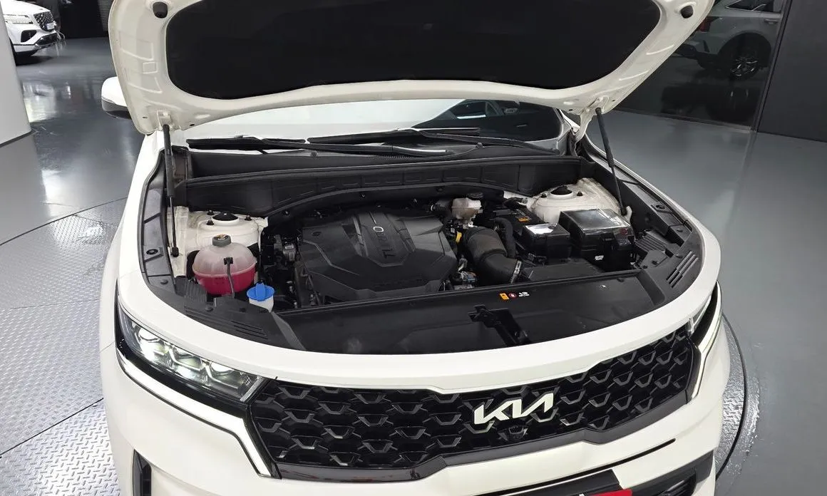 Kia Sorento — фото 9