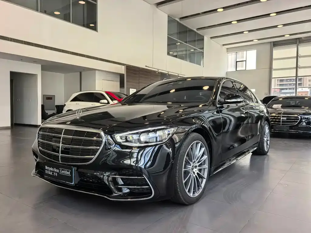 Mercedes-Benz S-Class — фото 1