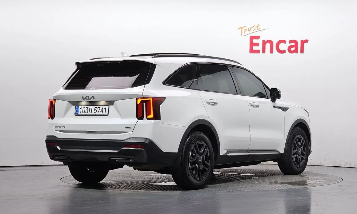Kia Sorento — фото 6