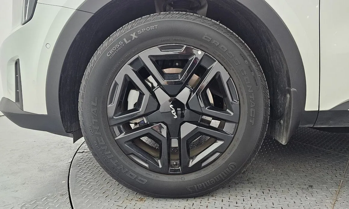 Kia Sorento — фото 4