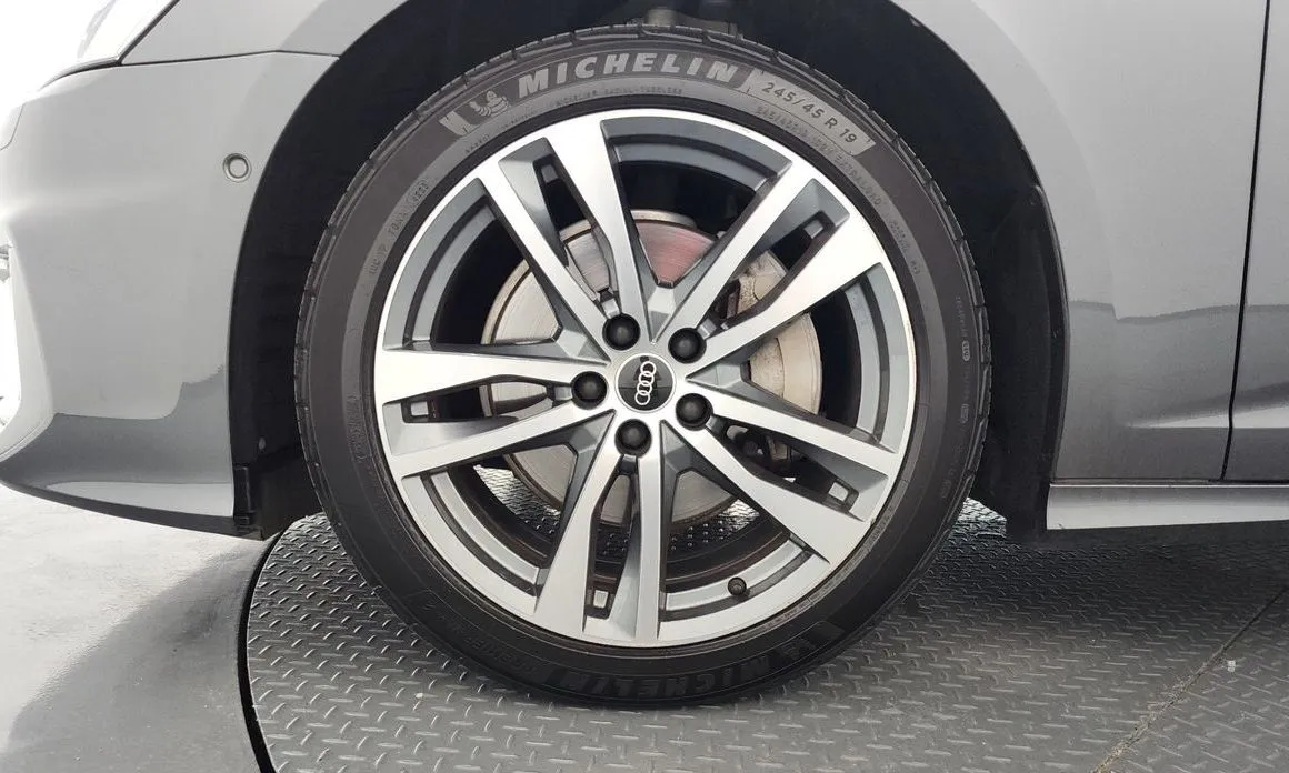 Audi A6 — фото 7