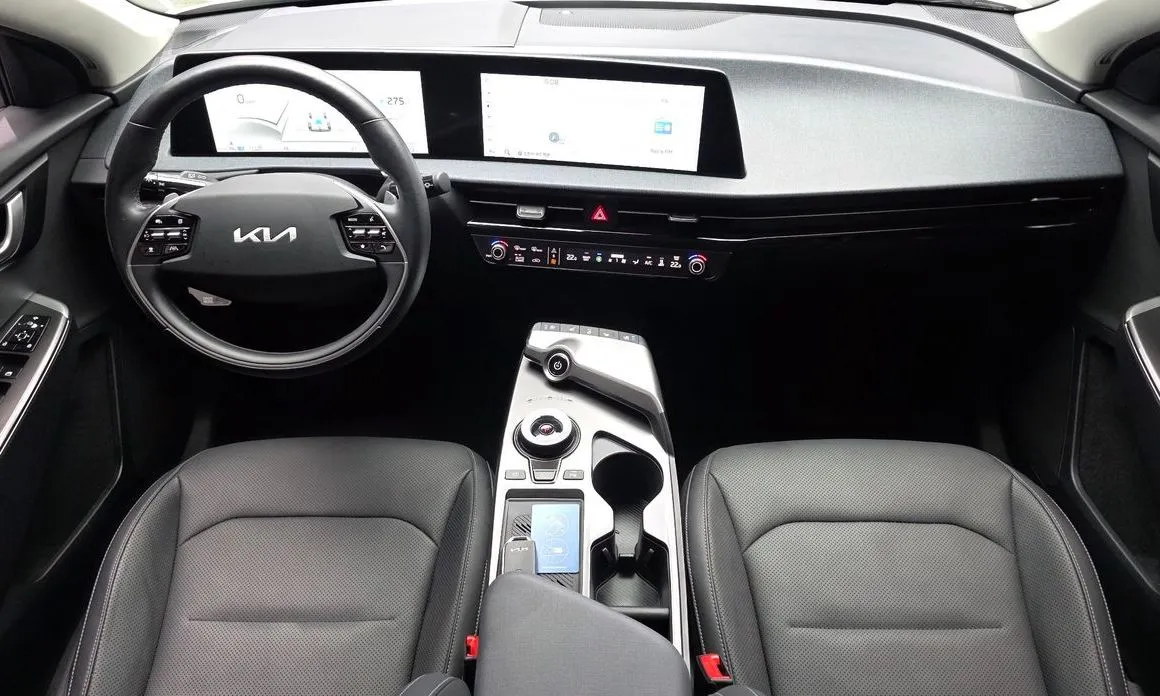 Kia EV6 — фото 9