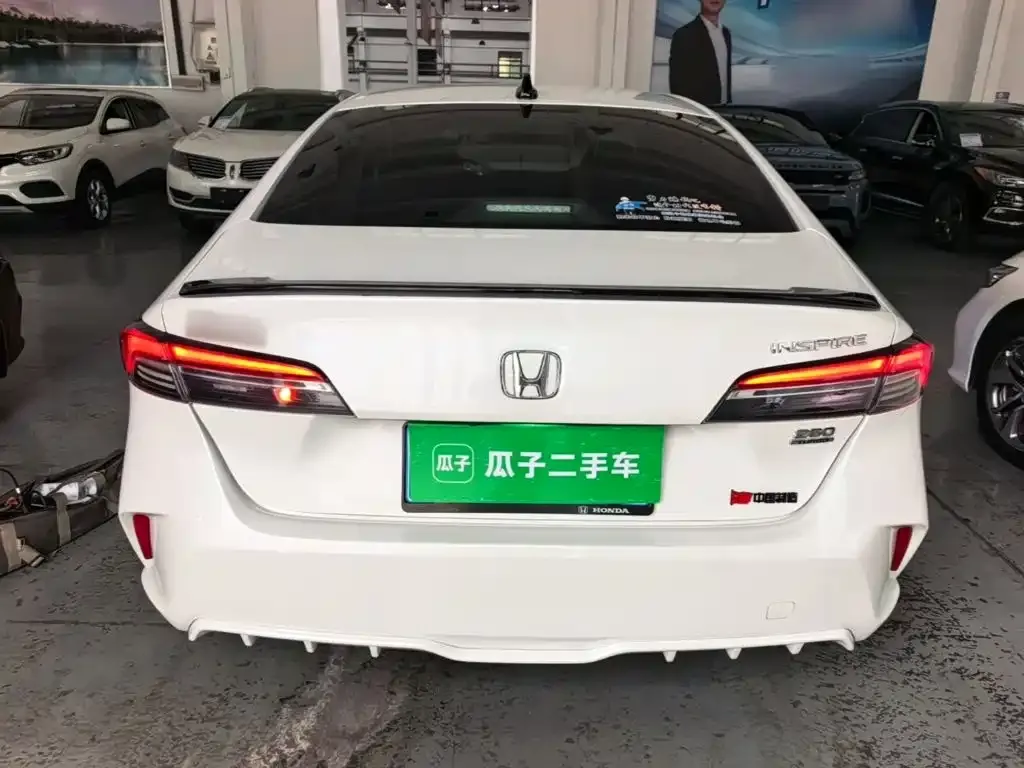 Honda Inspire — фото 3