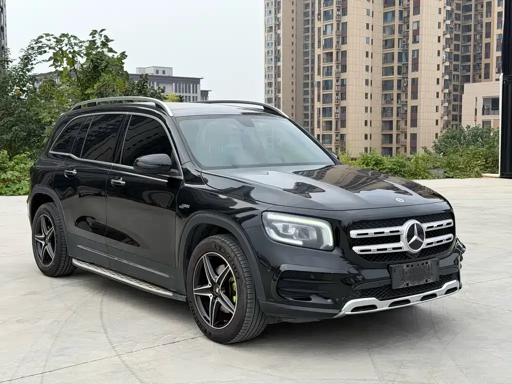 Mercedes-Benz GLB — фото 10