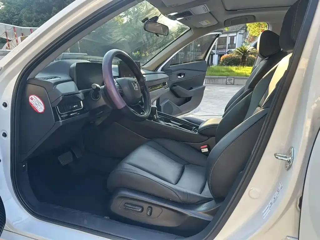 Honda Inspire — фото 6
