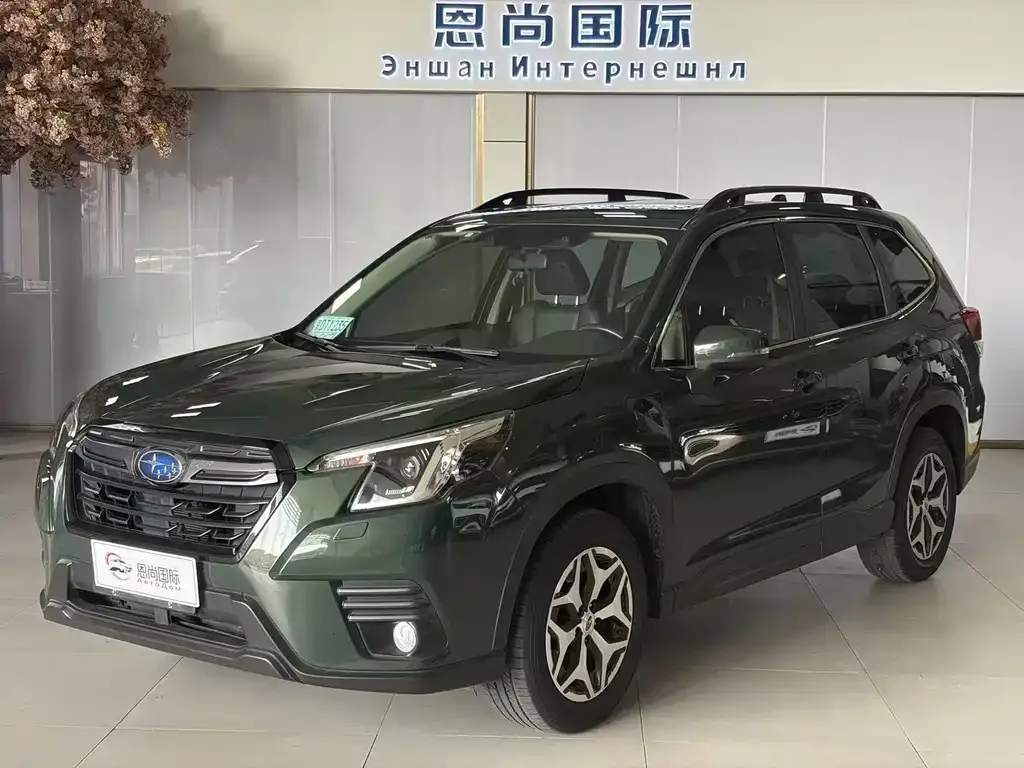 Subaru Forester — фото 1