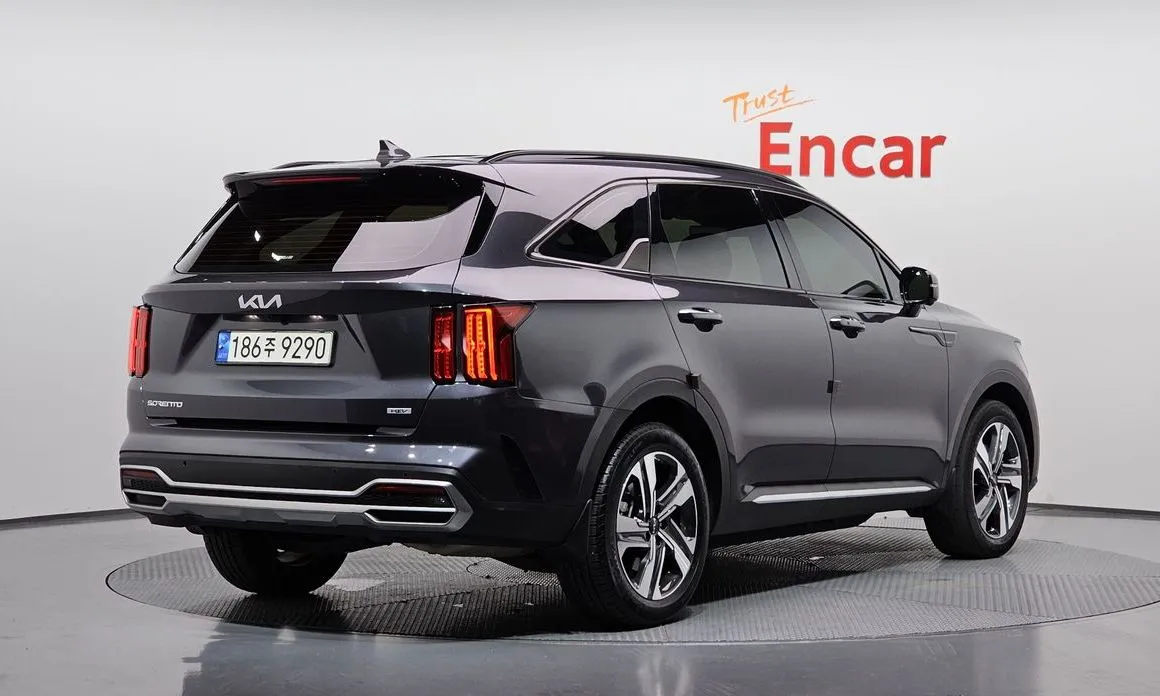 Kia Sorento — фото 8