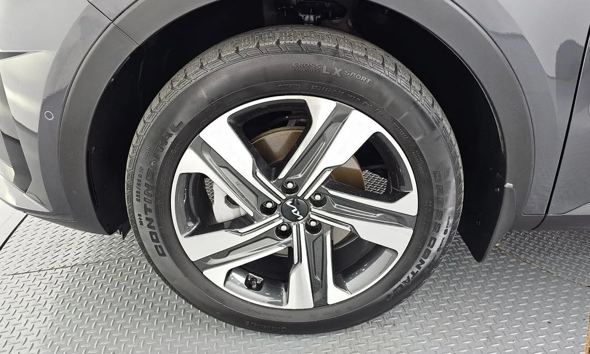 Kia Sorento — фото 7