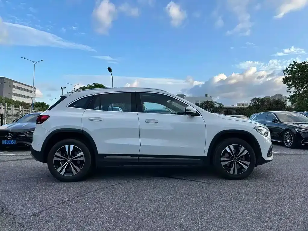 Mercedes-Benz GLA — фото 5