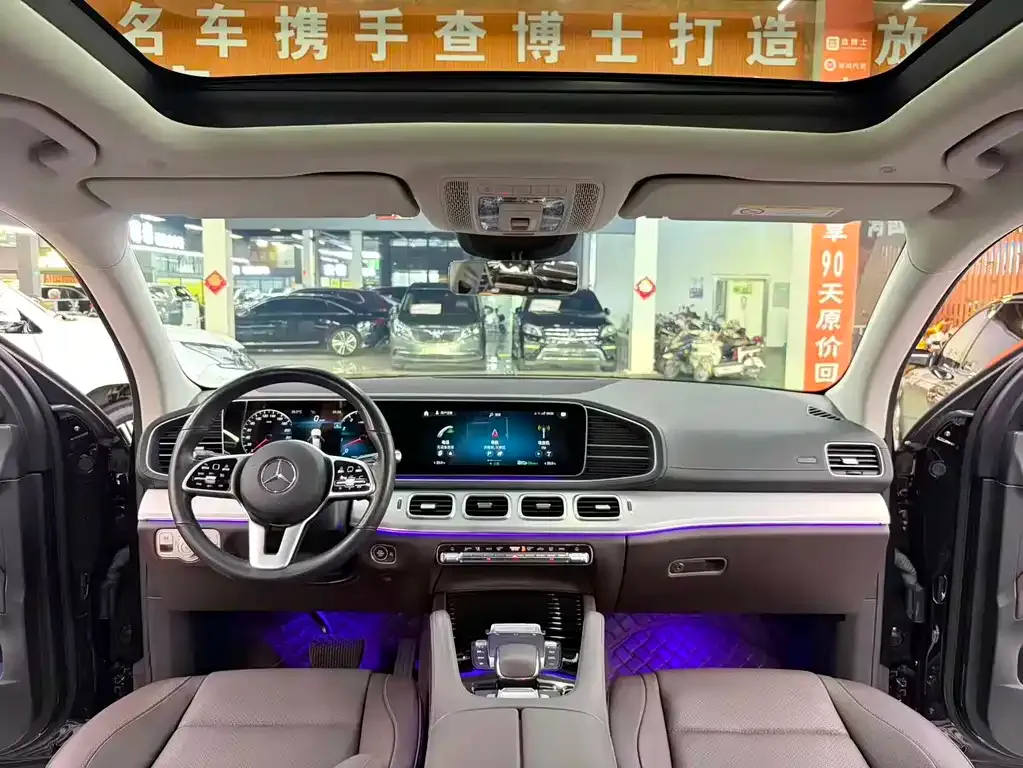 Mercedes-Benz GLS — фото 4