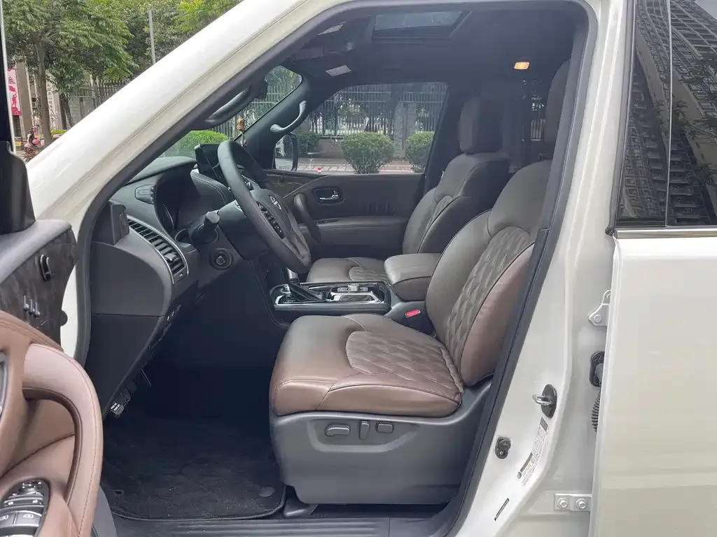 Nissan Patrol — фото 9