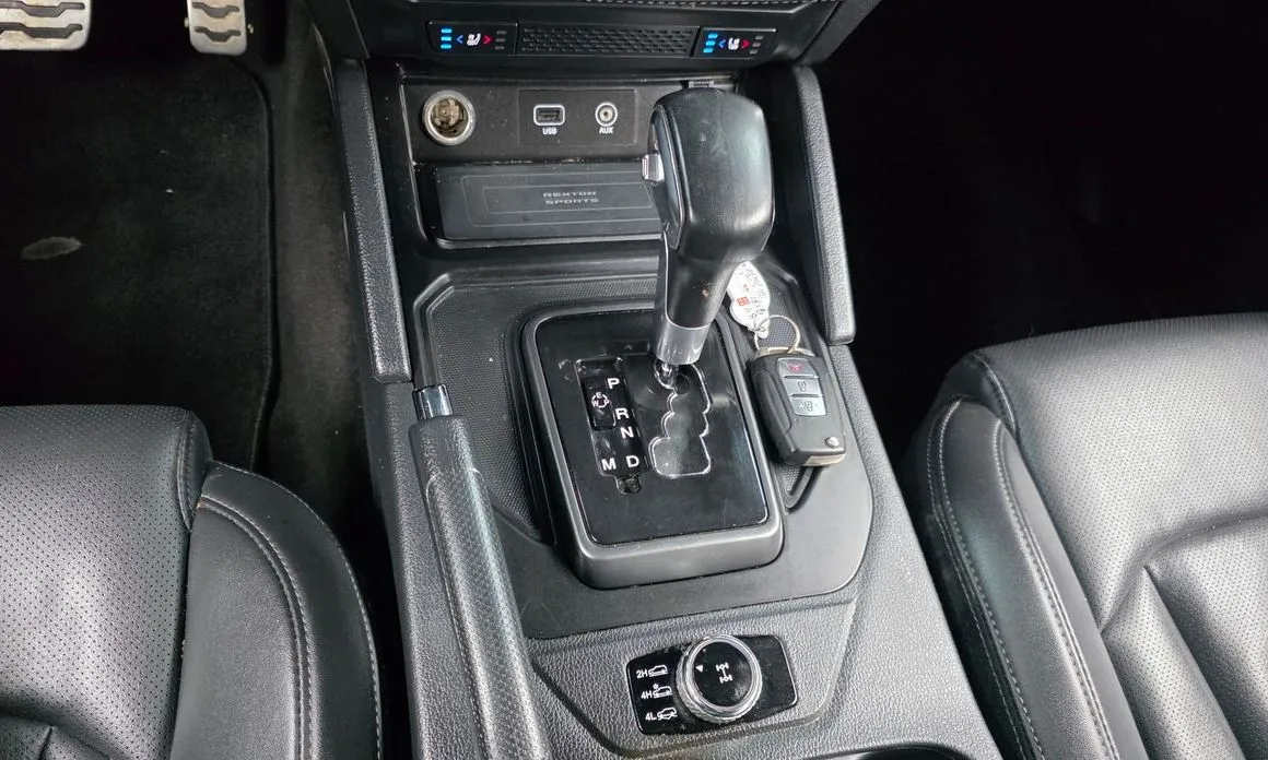 KG Mobility (Ssangyong) Rexton — фото 9
