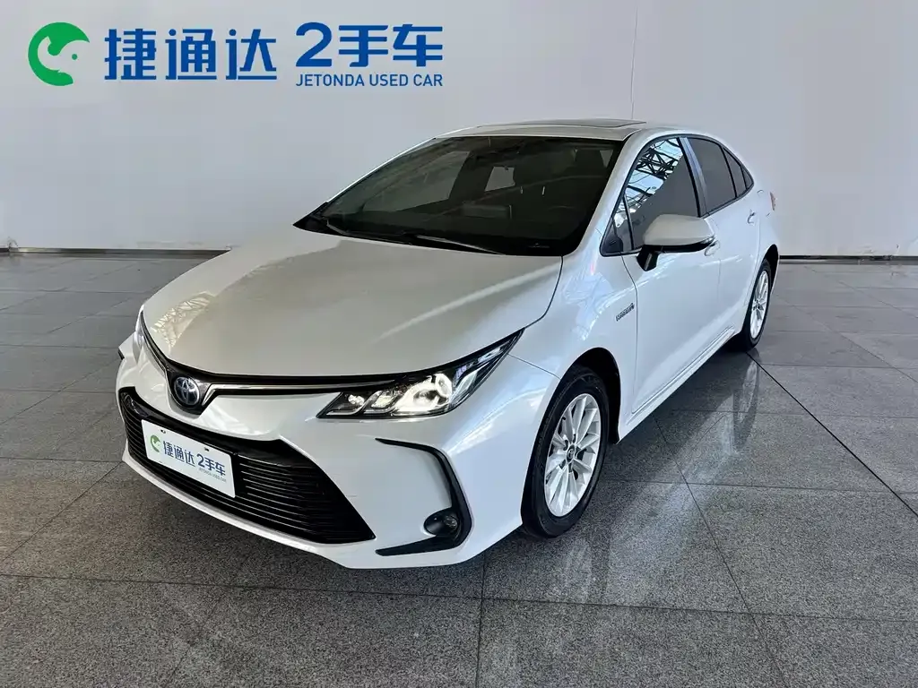 Toyota Corolla — фото 1