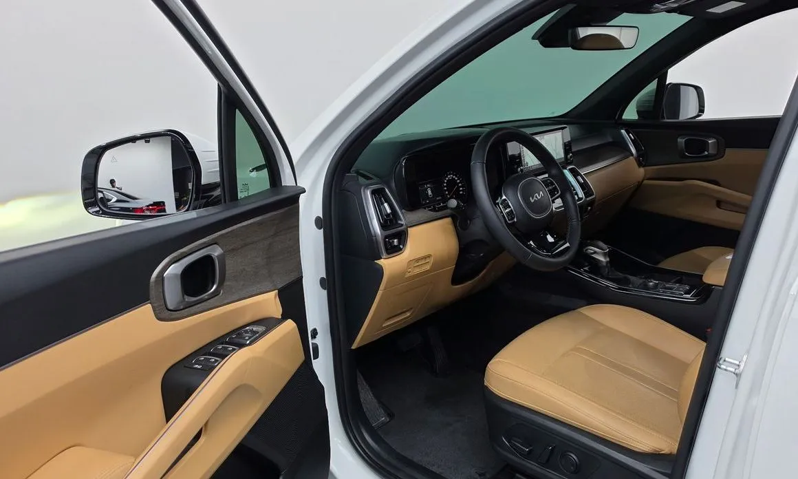 Kia Sorento — фото 5