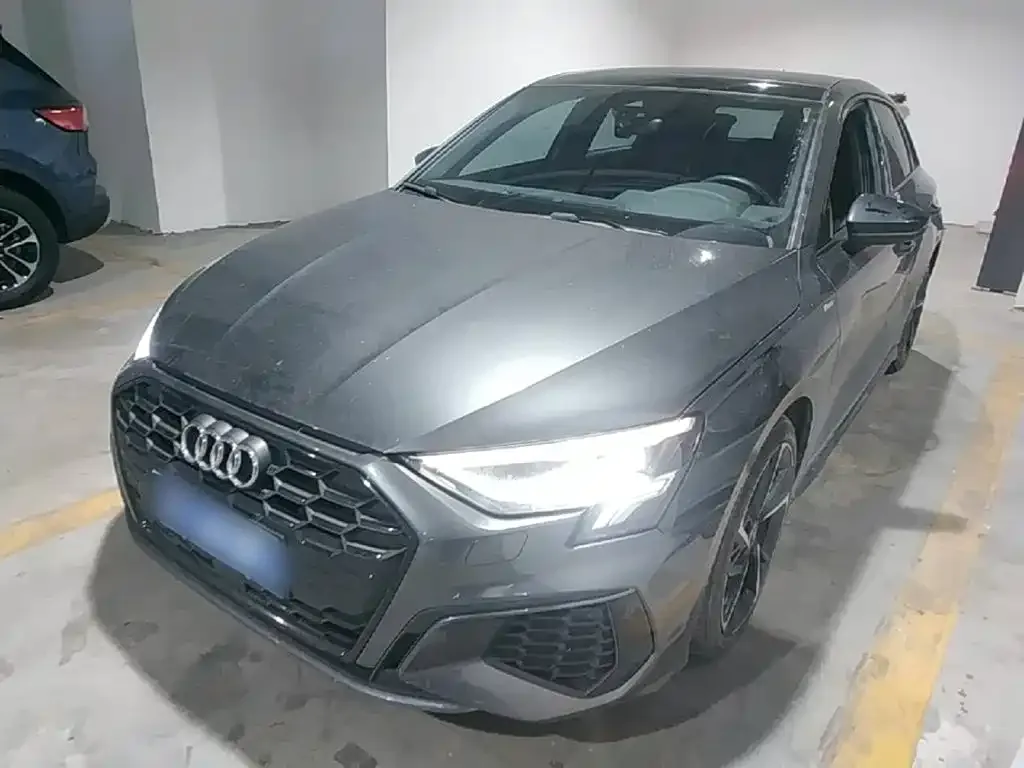 Audi A3 — фото 1
