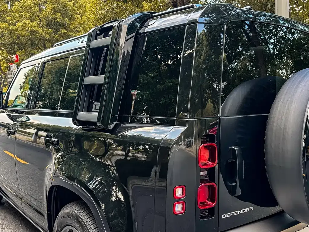 Land Rover Defender — фото 5