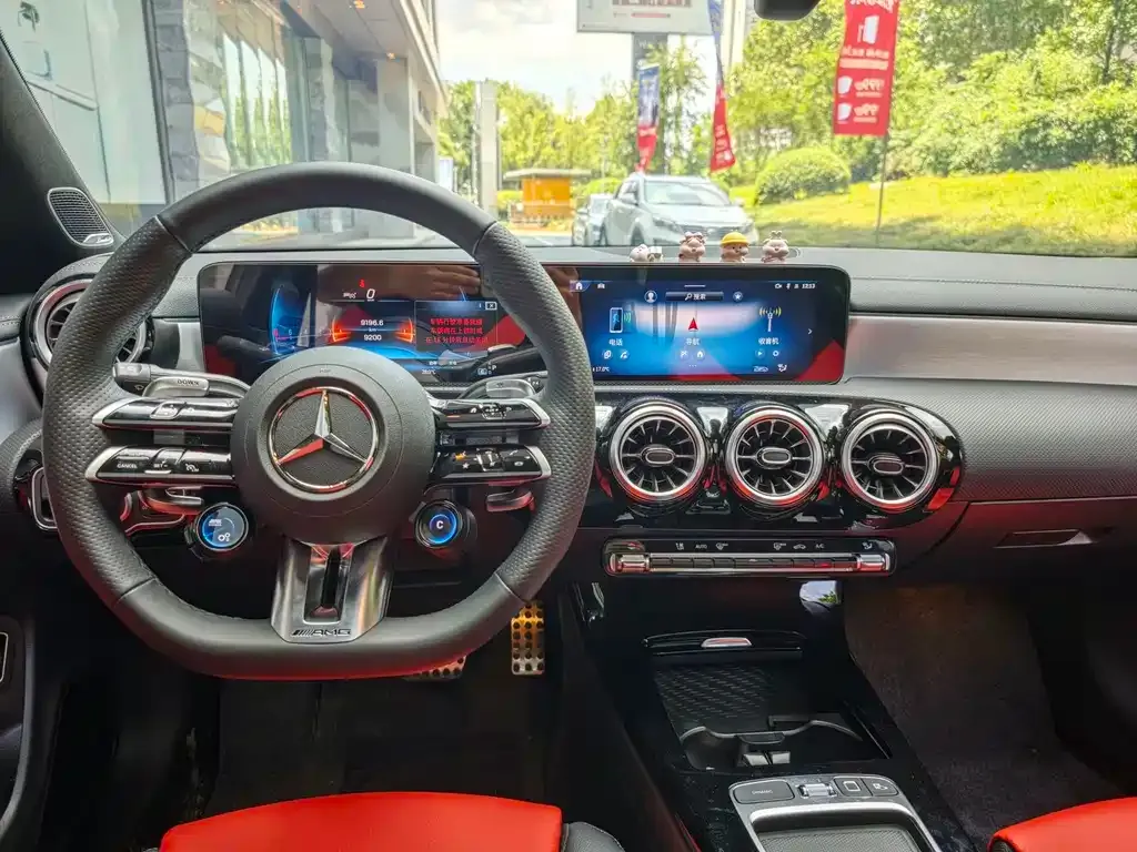 Mercedes-Benz CLA AMG — фото 3