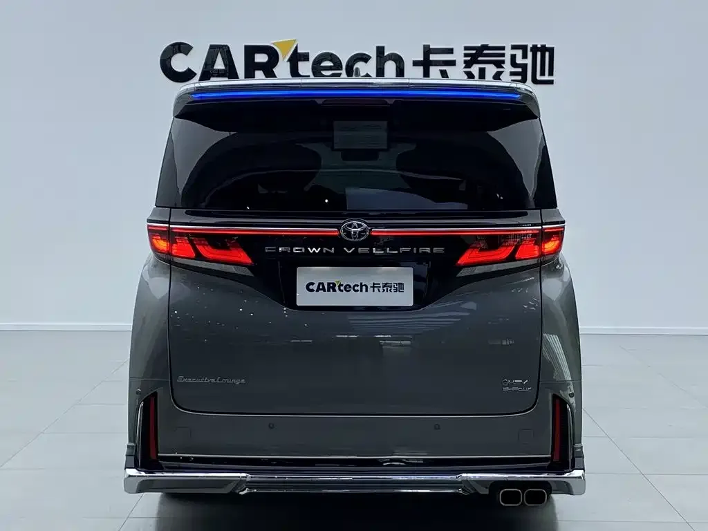 Toyota Vellfire — фото 9