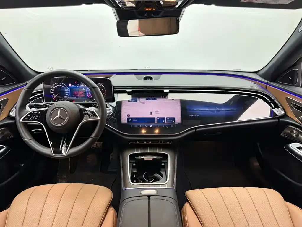 Mercedes-Benz E-Class — фото 10
