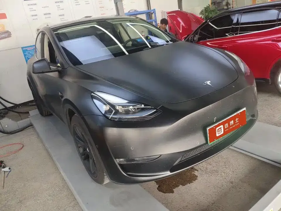 Tesla Model Y — фото 6