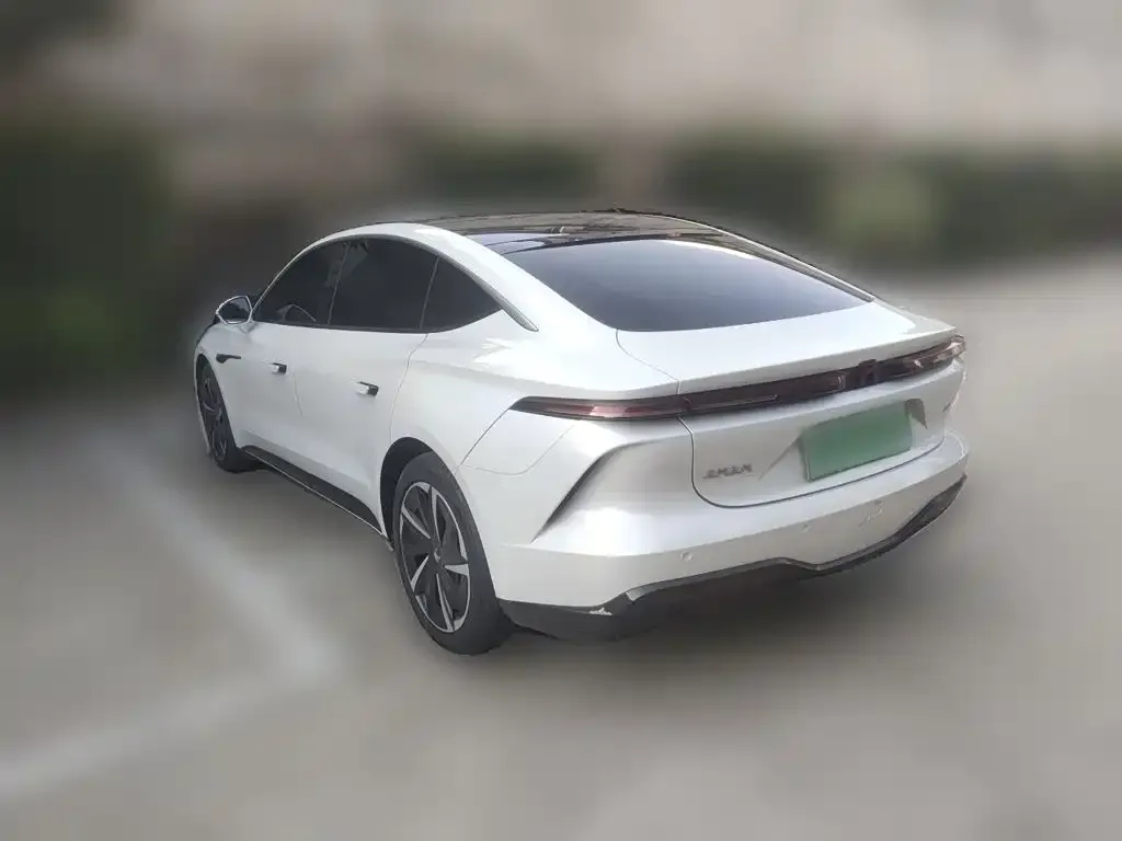 Roewe Feifan F7 — фото 10