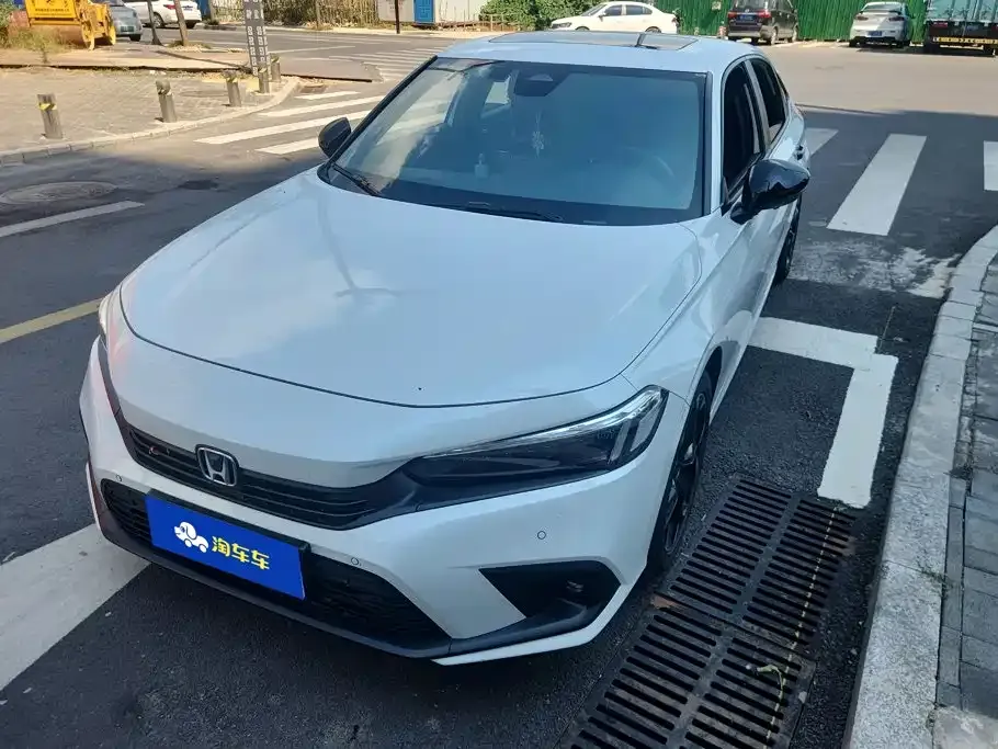 Honda Civic — фото 1