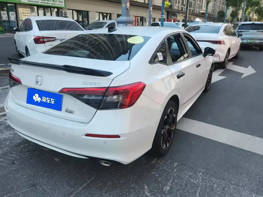 Honda Civic — фото 8