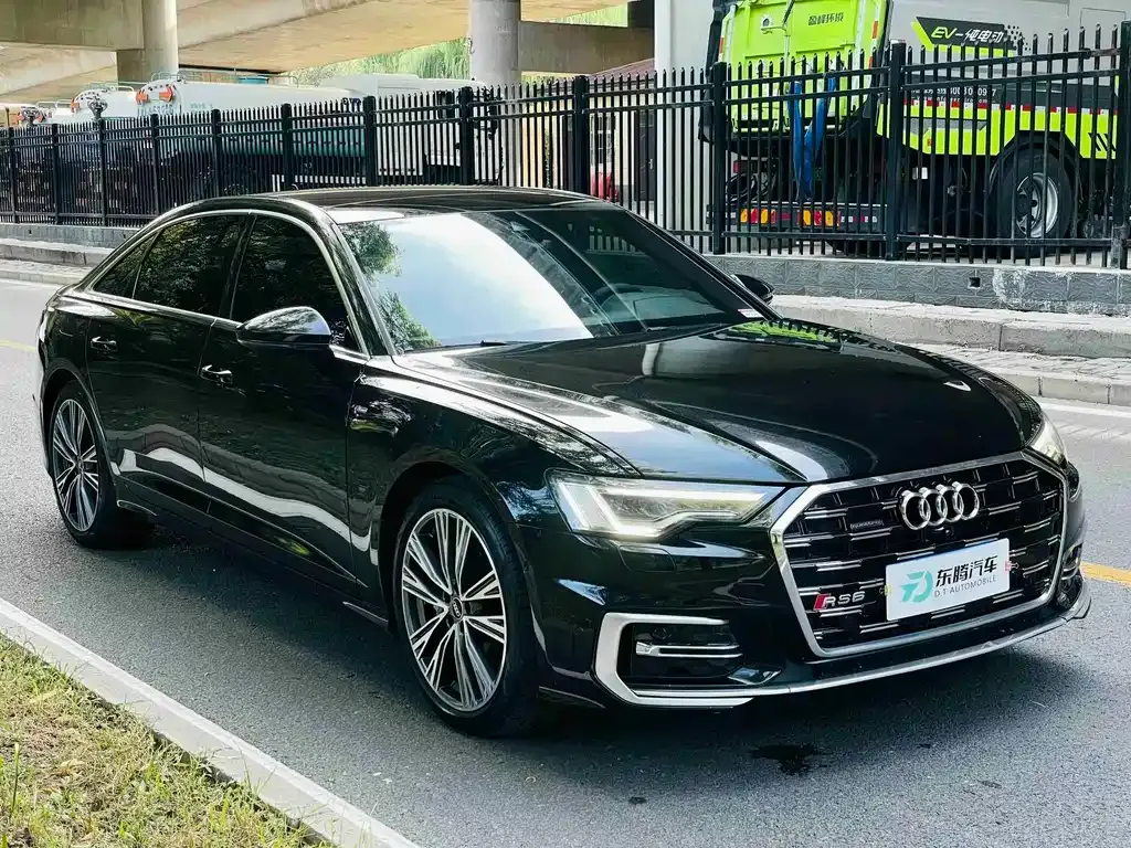 Audi A6L — фото 10